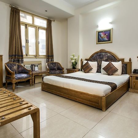 Hotel Sunstar Residency Делі Екстер'єр фото