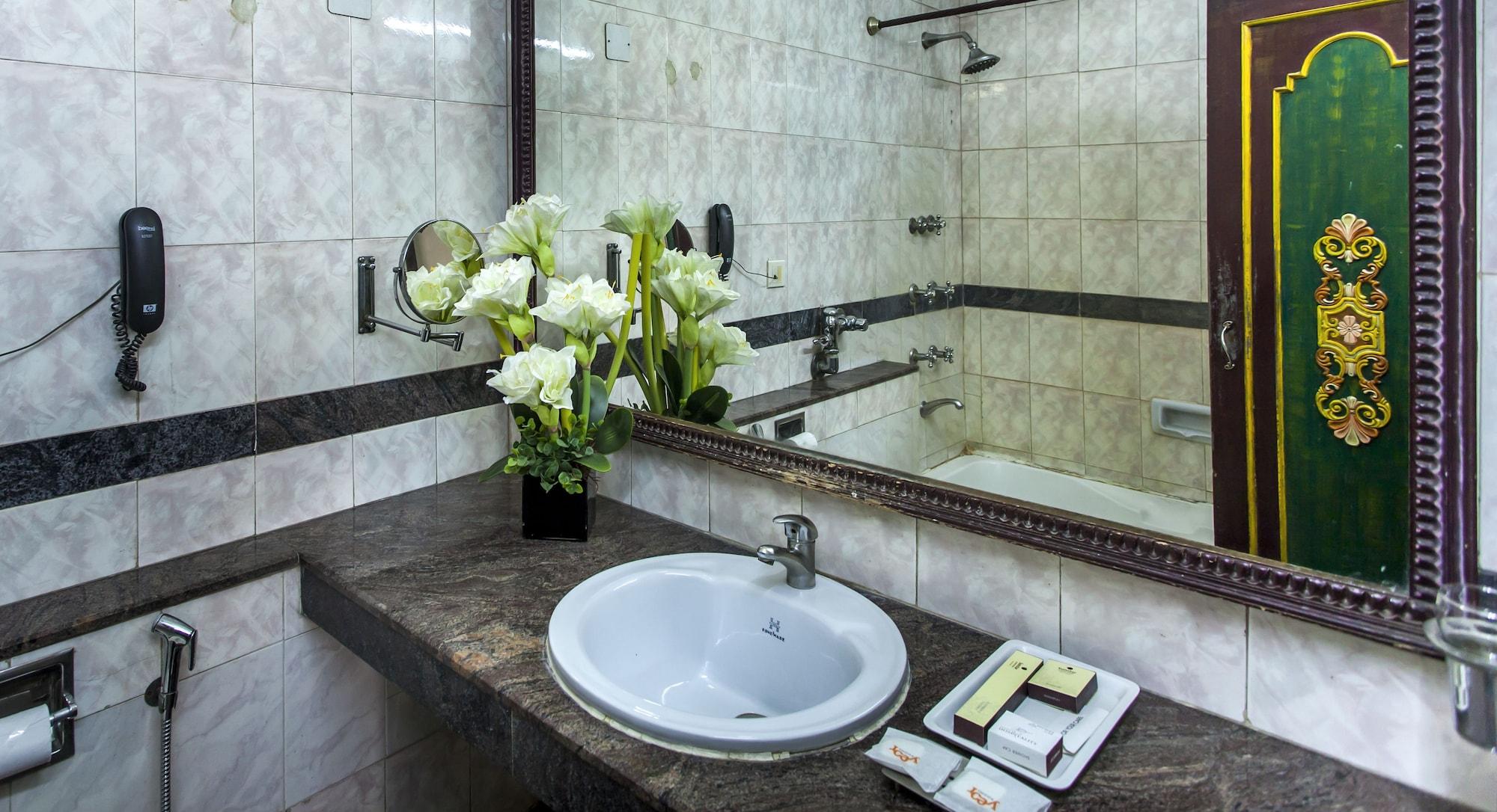 Hotel Sunstar Residency Делі Екстер'єр фото