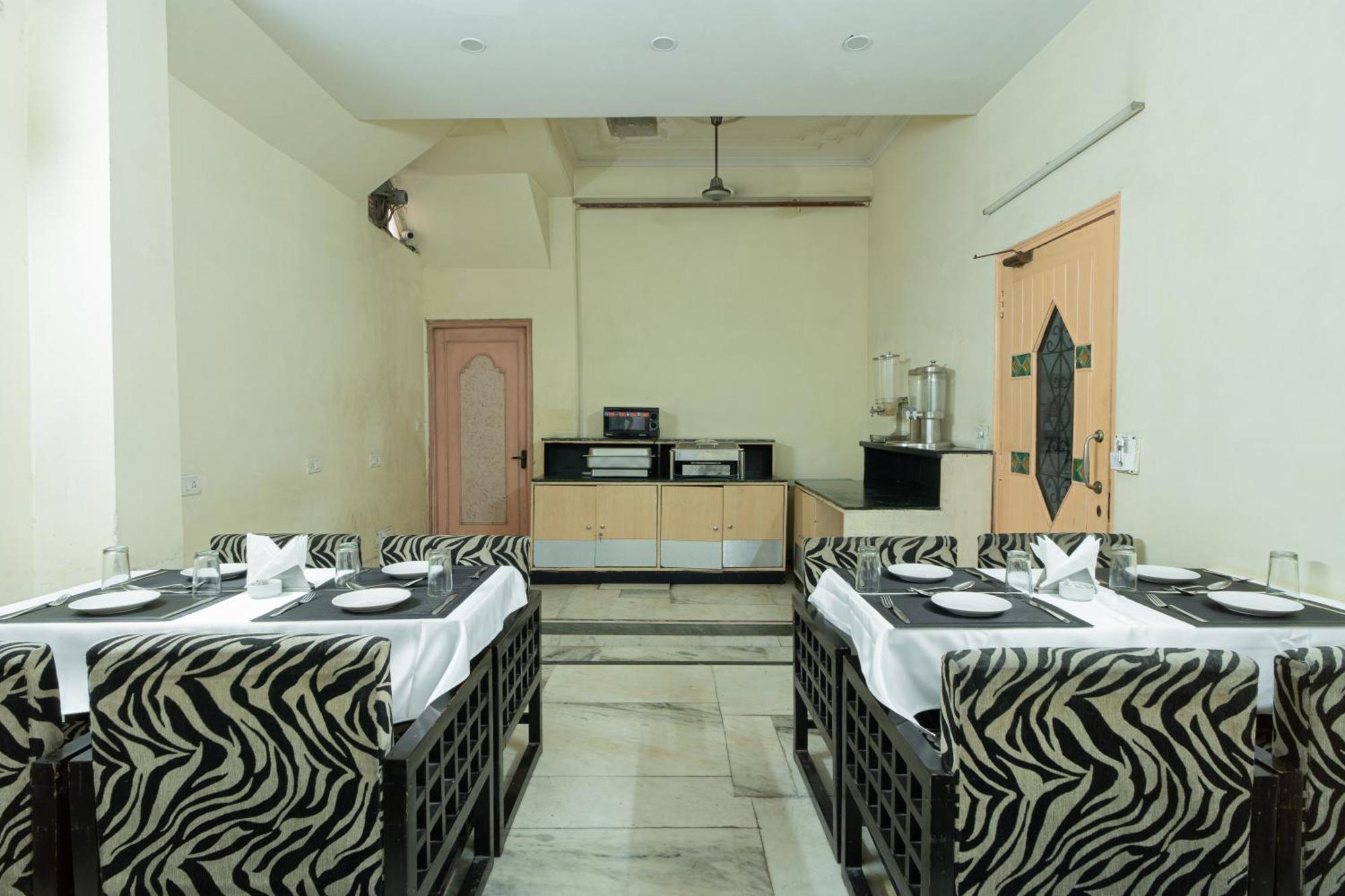 Hotel Sunstar Residency Делі Екстер'єр фото