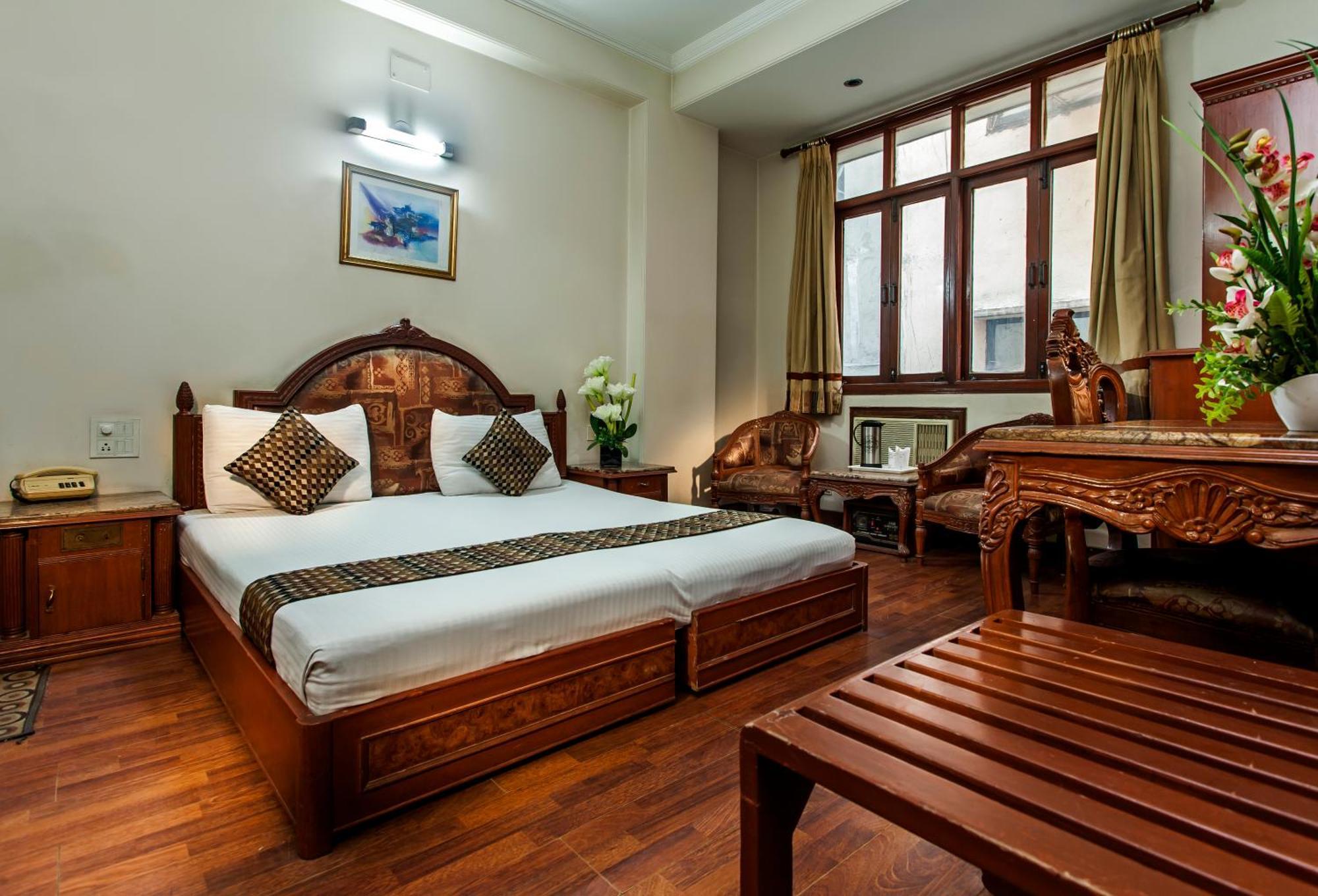 Hotel Sunstar Residency Делі Екстер'єр фото