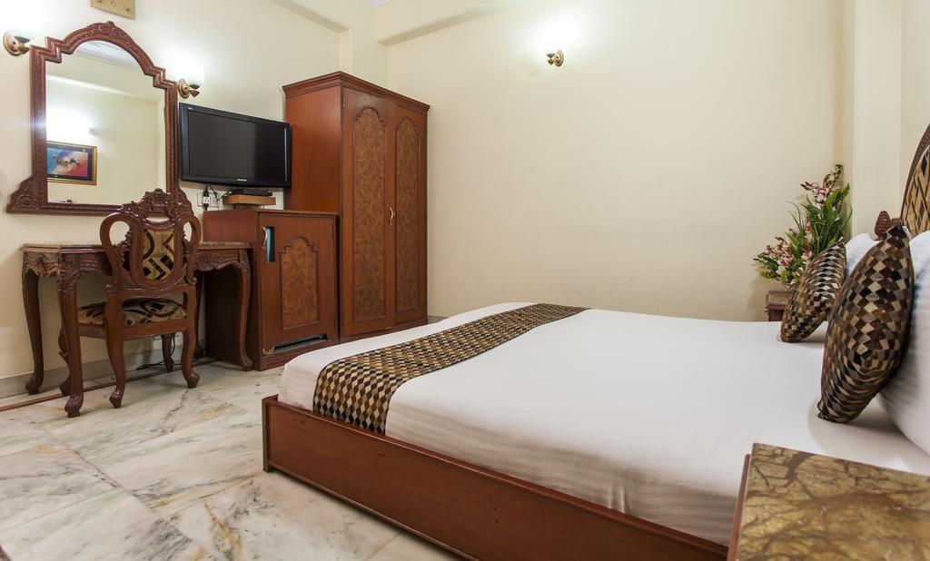 Hotel Sunstar Residency Делі Екстер'єр фото