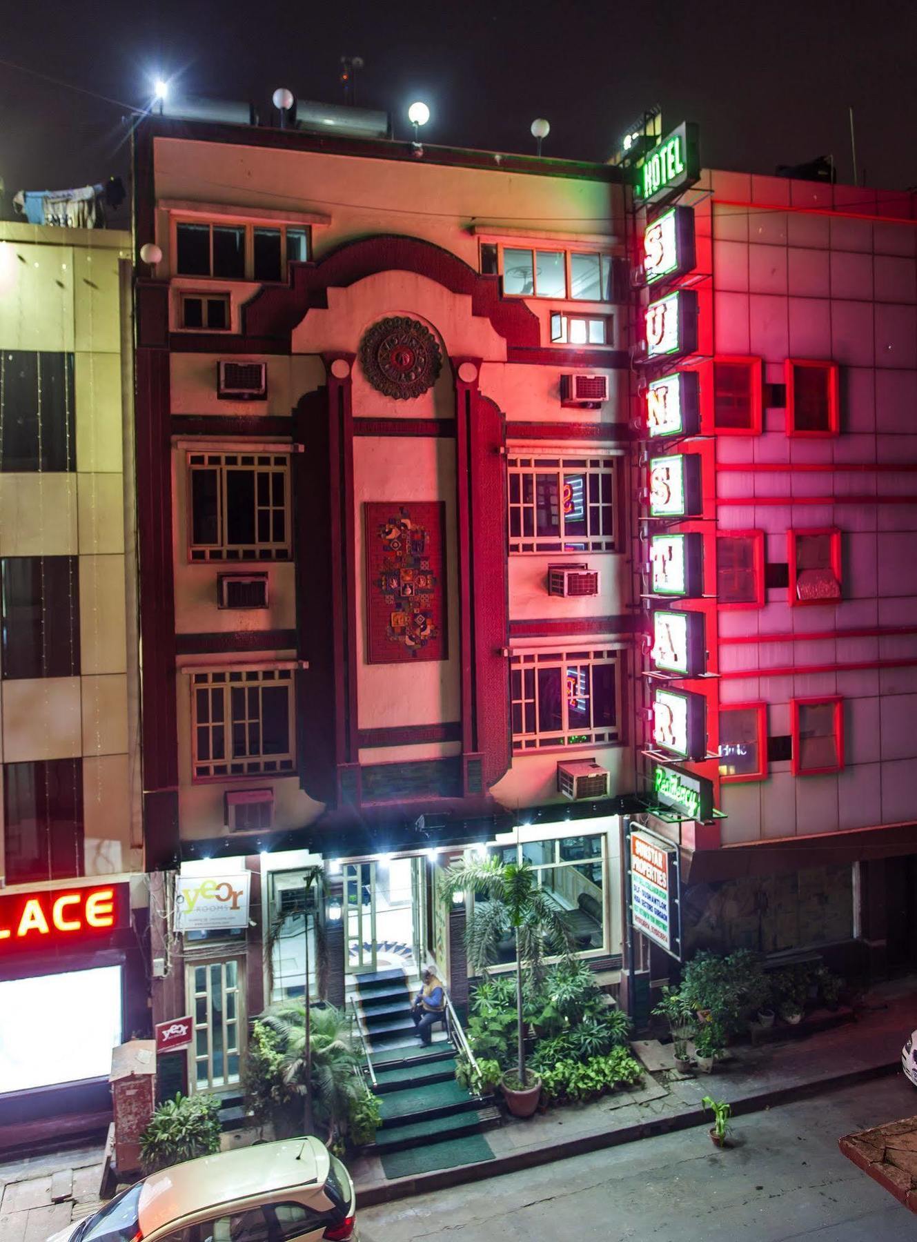 Hotel Sunstar Residency Делі Екстер'єр фото