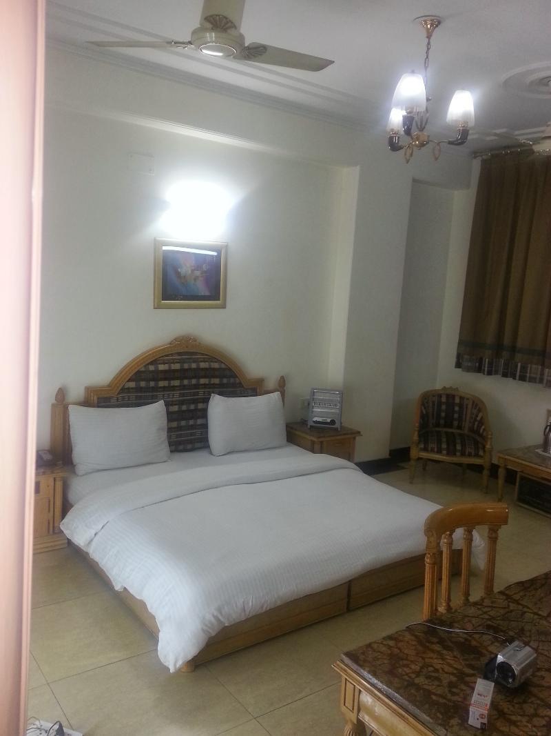 Hotel Sunstar Residency Делі Екстер'єр фото